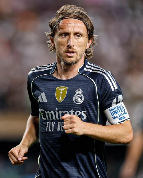 姆巴佩点射 皇马主场战胜塞维利亚