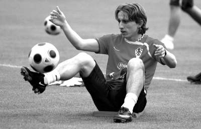 前锋突破射门命中率提升明显