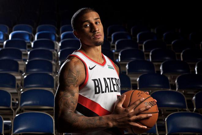 隊後迅速滑 隊後迅速滑